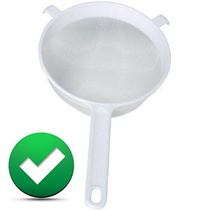 We advise to use plastic or wooden utensils while making kefir